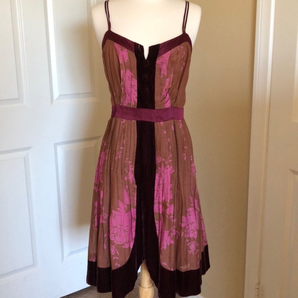 NARKHAM gorgeous fall pleated dress